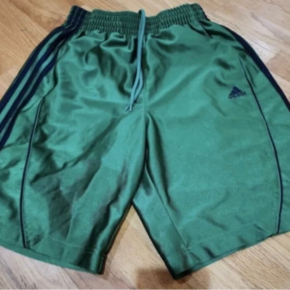 Rare Adidas Silky Basketball shorts size small